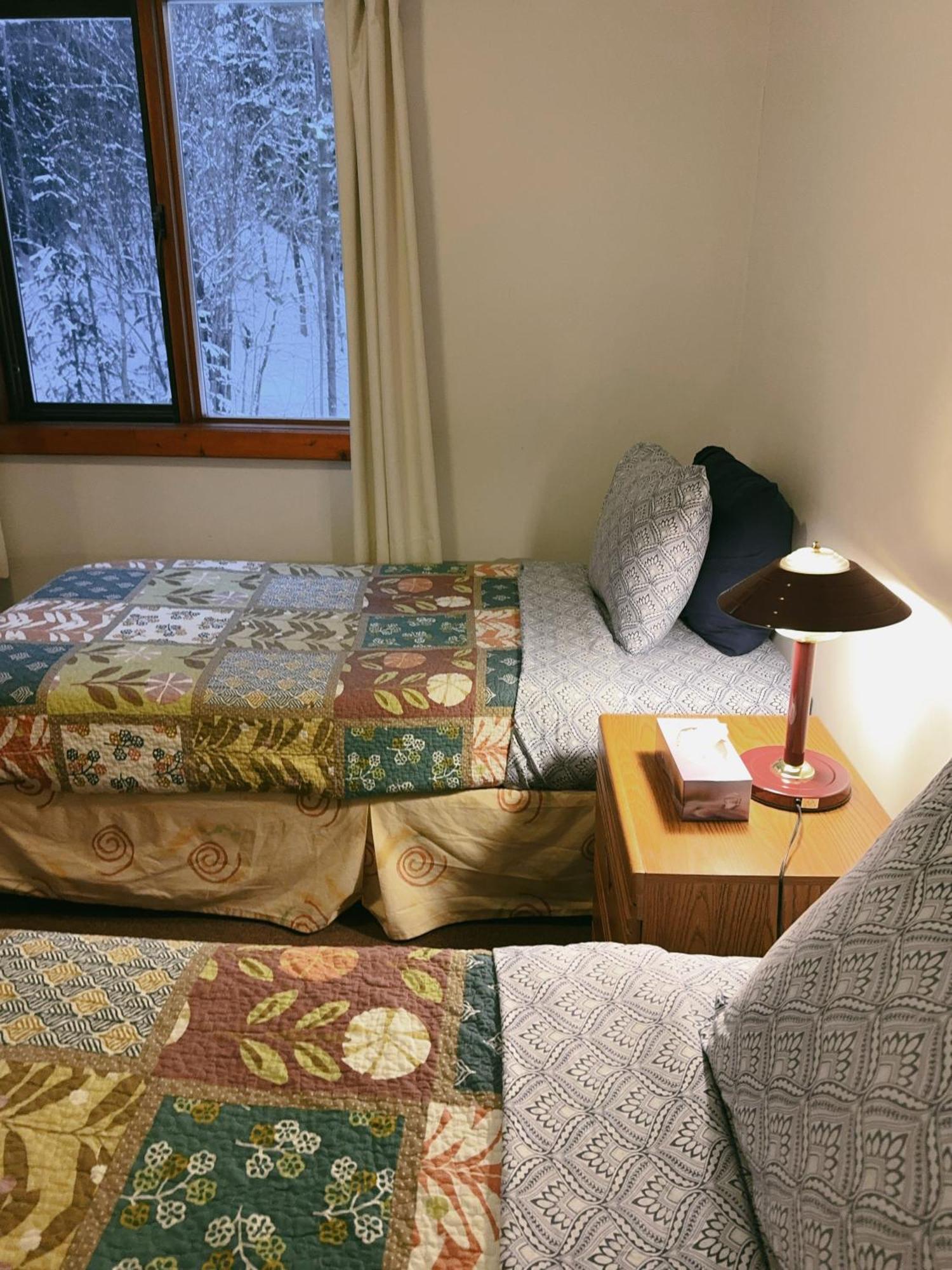 Alpine Meadows Lodge Голдън Екстериор снимка